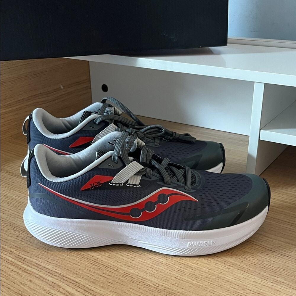 Saucony Kids Ride 15 Sneakers Size 4
